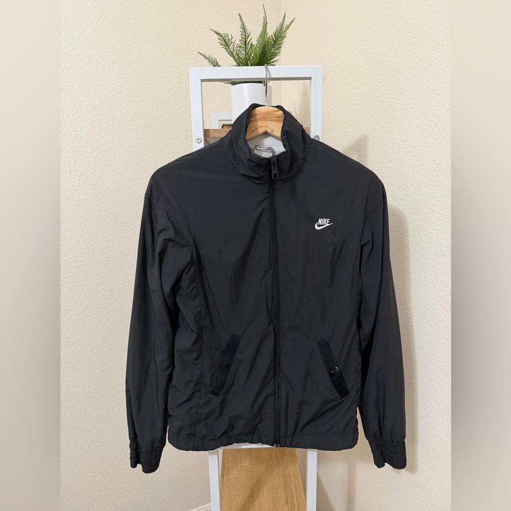 Nike Women's Black Windbreaker Jacket